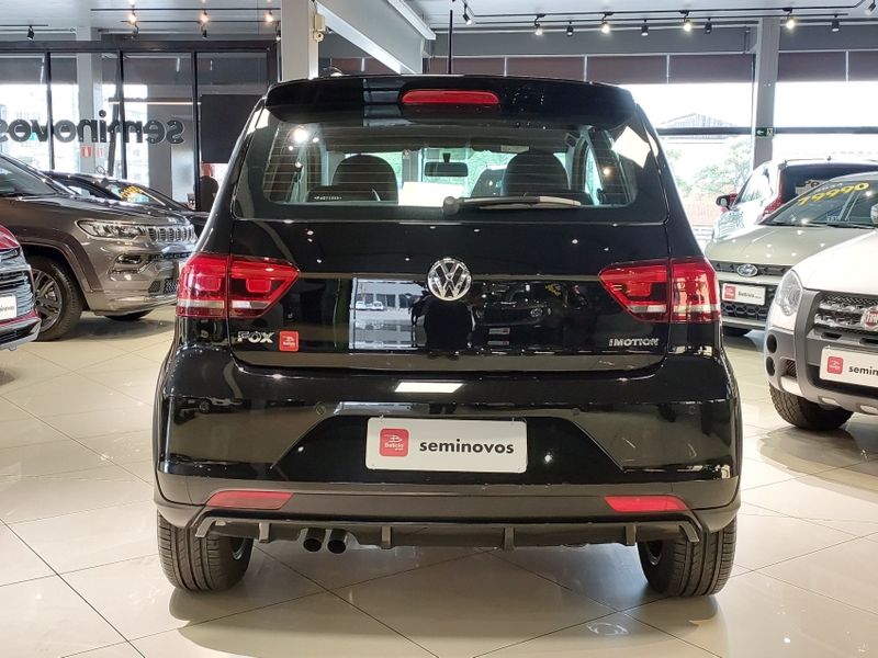 Volkswagen FOX 1.6 MSI PEPPER 16V FLEX 4P AUTOMATIZADO 2015/2015 BETIOLO NOVOS E SEMINOVOS LAJEADO / Carros no Vale Volkswagen FOX 1.6 MSI PEPPER 16V FLEX 4P AUTOMATIZADO 2015/2015 BETIOLO NOVOS E SEMINOVOS LAJEADO / Carros no Vale