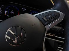 Volkswagen NIVUS 1.0 200 TSI TOTAL FLEX HIGHLINE AUTOMÁTICO 2022/2023 BETIOLO NOVOS E SEMINOVOS LAJEADO / Carros no Vale