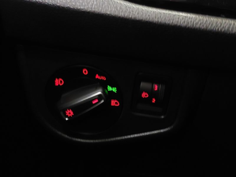 Volkswagen NIVUS 1.0 200 TSI TOTAL FLEX HIGHLINE AUTOMÁTICO 2022/2022 BETIOLO NOVOS E SEMINOVOS LAJEADO / Carros no Vale