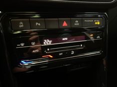 Volkswagen T-CROSS 1.0 200 TSI TOTAL FLEX COMFORTLINE AUTOMÁTICO 2023/2023 BETIOLO NOVOS E SEMINOVOS LAJEADO / Carros no Vale