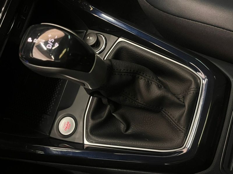 Volkswagen T-CROSS 1.0 200 TSI TOTAL FLEX COMFORTLINE AUTOMÁTICO 2023/2023 BETIOLO NOVOS E SEMINOVOS LAJEADO / Carros no Vale