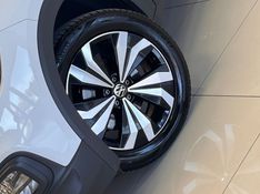 Volkswagen T-CROSS 1.0 200 TSI TOTAL FLEX COMFORTLINE AUTOMÁTICO 2023/2023 BETIOLO NOVOS E SEMINOVOS LAJEADO / Carros no Vale
