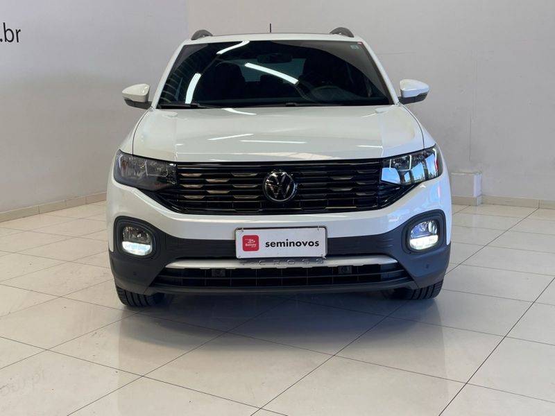 Volkswagen T-CROSS 1.0 200 TSI TOTAL FLEX COMFORTLINE AUTOMÁTICO 2023/2023 BETIOLO NOVOS E SEMINOVOS LAJEADO / Carros no Vale
