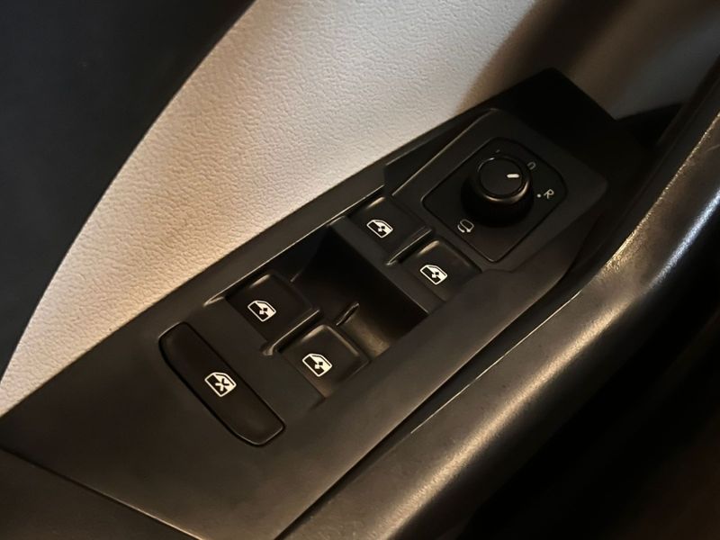 Volkswagen T-CROSS 1.4 250 TSI TOTAL FLEX HIGHLINE AUTOMÁTICO 2019/2020 BETIOLO NOVOS E SEMINOVOS LAJEADO / Carros no Vale Volkswagen T-CROSS 1.4 250 TSI TOTAL FLEX HIGHLINE AUTOMÁTICO 2019/2020 BETIOLO NOVOS E SEMINOVOS LAJEADO / Carros no Vale