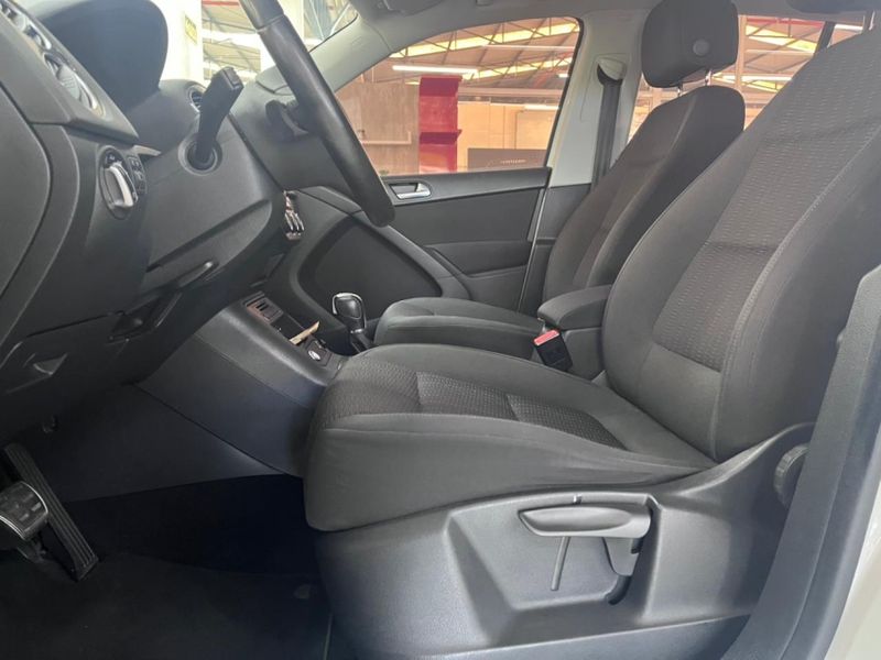 Volkswagen TIGUAN 1.4 TSI 16V TURBO GASOLINA 4P DSG 2017/2017 BETIOLO NOVOS E SEMINOVOS LAJEADO / Carros no Vale Volkswagen TIGUAN 1.4 TSI 16V TURBO GASOLINA 4P DSG 2017/2017 BETIOLO NOVOS E SEMINOVOS LAJEADO / Carros no Vale