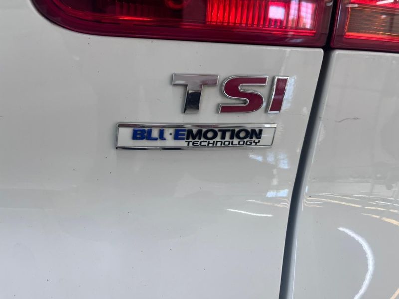 Volkswagen TIGUAN 1.4 TSI 16V TURBO GASOLINA 4P DSG 2017/2017 BETIOLO NOVOS E SEMINOVOS LAJEADO / Carros no Vale Volkswagen TIGUAN 1.4 TSI 16V TURBO GASOLINA 4P DSG 2017/2017 BETIOLO NOVOS E SEMINOVOS LAJEADO / Carros no Vale