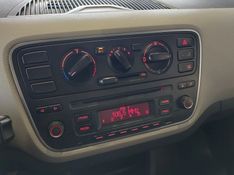 Volkswagen UP 1.0 MPI MOVE UP 12V FLEX 4P MANUAL 2016/2017 BETIOLO NOVOS E SEMINOVOS LAJEADO / Carros no Vale