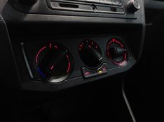 Volkswagen VOYAGE 1.0 12V MPI TOTALFLEX 4P MANUAL 2022/2023 BETIOLO NOVOS E SEMINOVOS LAJEADO / Carros no Vale