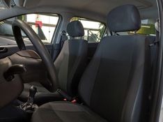 Volkswagen VOYAGE 1.0 12V MPI TOTALFLEX 4P MANUAL 2022/2023 BETIOLO NOVOS E SEMINOVOS LAJEADO / Carros no Vale