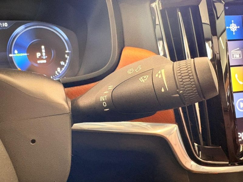 Volvo S90 2.0 T8 HYBRID INSCRIPTION AWD GEARTRONIC 2019/2020 BETIOLO NOVOS E SEMINOVOS LAJEADO / Carros no Vale Volvo S90 2.0 T8 HYBRID INSCRIPTION AWD GEARTRONIC 2019/2020 BETIOLO NOVOS E SEMINOVOS LAJEADO / Carros no Vale