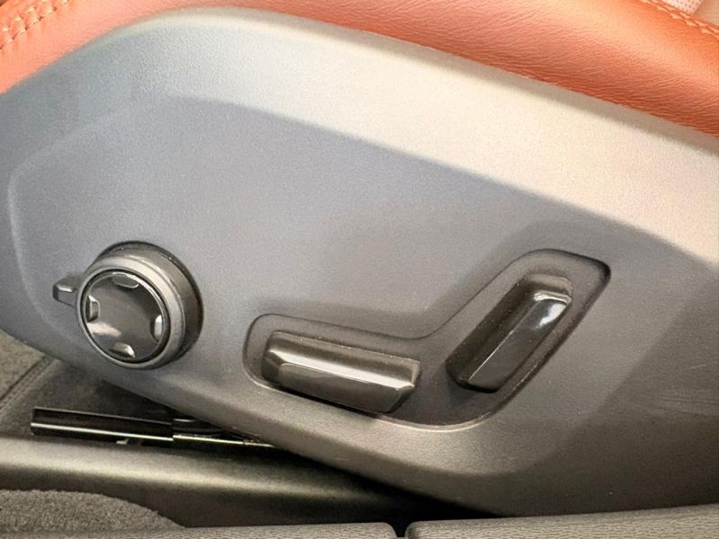 Volvo S90 2.0 T8 HYBRID INSCRIPTION AWD GEARTRONIC 2019/2020 BETIOLO NOVOS E SEMINOVOS LAJEADO / Carros no Vale Volvo S90 2.0 T8 HYBRID INSCRIPTION AWD GEARTRONIC 2019/2020 BETIOLO NOVOS E SEMINOVOS LAJEADO / Carros no Vale