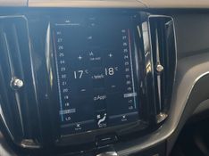 Volvo XC60 2.0 T5 GASOLINA MOMENTUM AWD GEARTRONIC 2017/2018 BETIOLO NOVOS E SEMINOVOS LAJEADO / Carros no Vale