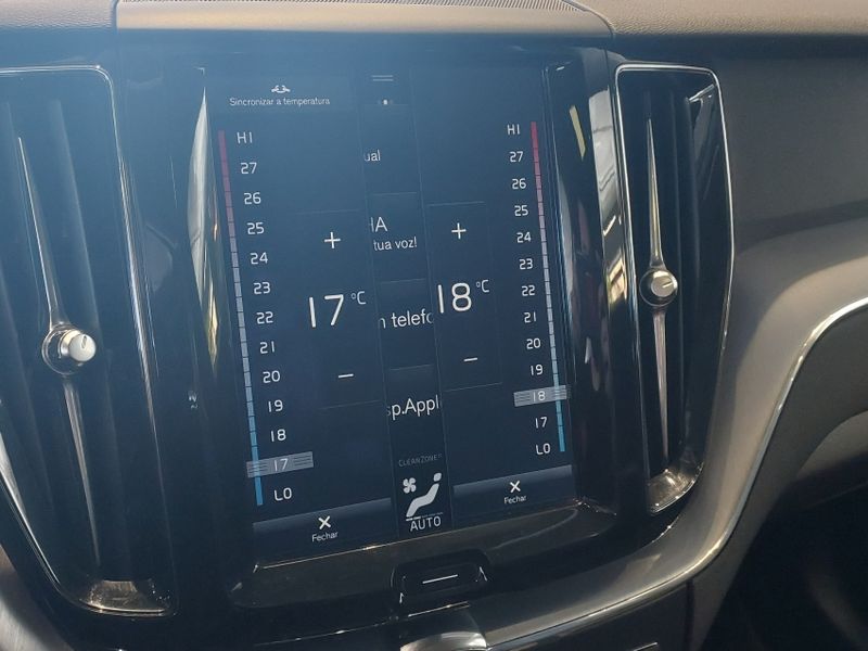 Volvo XC60 2.0 T5 GASOLINA MOMENTUM AWD GEARTRONIC 2017/2018 BETIOLO NOVOS E SEMINOVOS LAJEADO / Carros no Vale