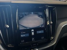Volvo XC60 2.0 T5 GASOLINA MOMENTUM AWD GEARTRONIC 2017/2018 BETIOLO NOVOS E SEMINOVOS LAJEADO / Carros no Vale