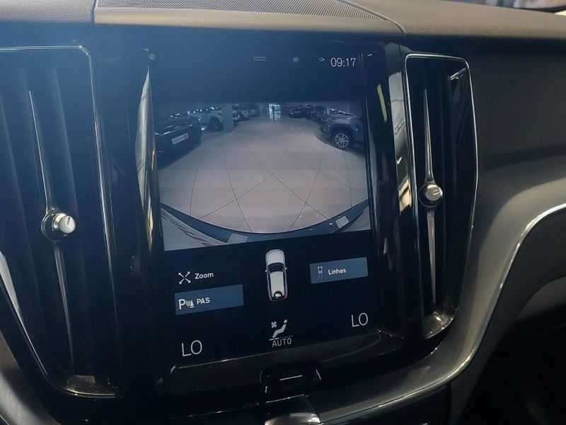 Volvo XC60 2.0 T5 GASOLINA MOMENTUM AWD GEARTRONIC 2017/2018 BETIOLO NOVOS E SEMINOVOS LAJEADO / Carros no Vale