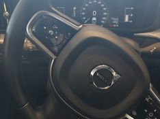 Volvo XC60 2.0 T5 GASOLINA MOMENTUM AWD GEARTRONIC 2017/2018 BETIOLO NOVOS E SEMINOVOS LAJEADO / Carros no Vale