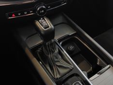 Volvo XC60 2.0 T5 GASOLINA R-DESIGN AWD GEARTRONIC 2017/2018 BETIOLO NOVOS E SEMINOVOS LAJEADO / Carros no Vale