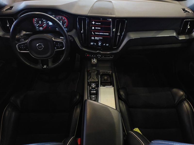 Volvo XC60 2.0 T5 GASOLINA R-DESIGN AWD GEARTRONIC 2017/2018 BETIOLO NOVOS E SEMINOVOS LAJEADO / Carros no Vale Volvo XC60 2.0 T5 GASOLINA R-DESIGN AWD GEARTRONIC 2017/2018 BETIOLO NOVOS E SEMINOVOS LAJEADO / Carros no Vale