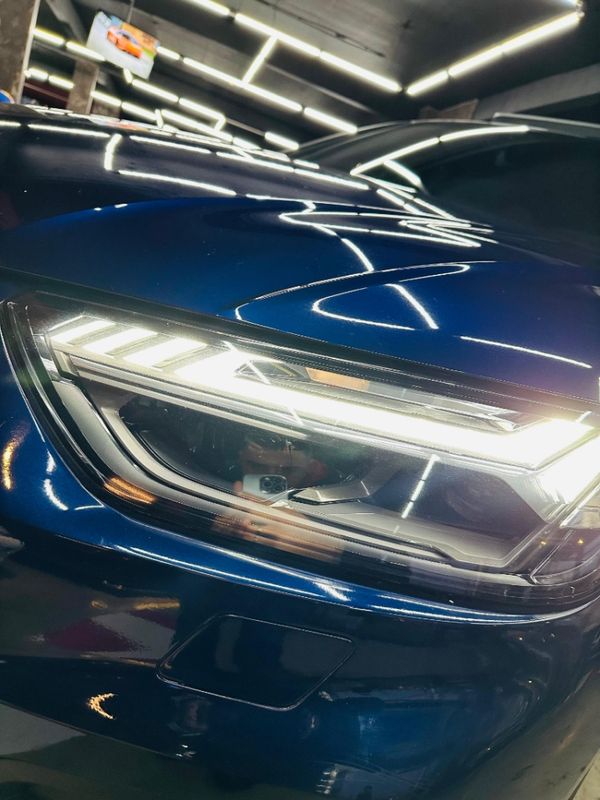 Audi Q5 2.0 45 TFSI GASOLINA S-LINE QUATTRO S TRONIC 2023/2023 CASTELLAN E TOMAZONI MOTORS CAXIAS DO SUL / Carros no Vale