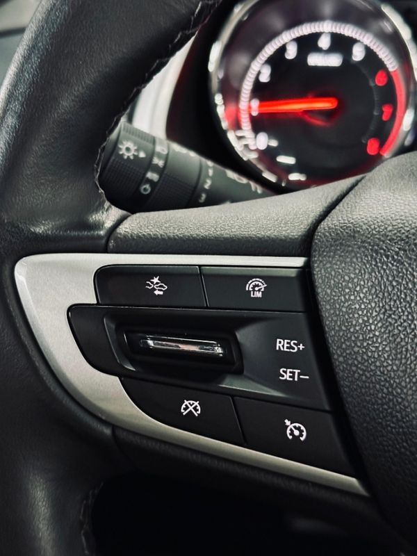 Chevrolet TRACKER 1.2 TURBO FLEX PREMIER AUTOMÁTICO 2024/2024 CASTELLAN E TOMAZONI MOTORS CAXIAS DO SUL / Carros no Vale