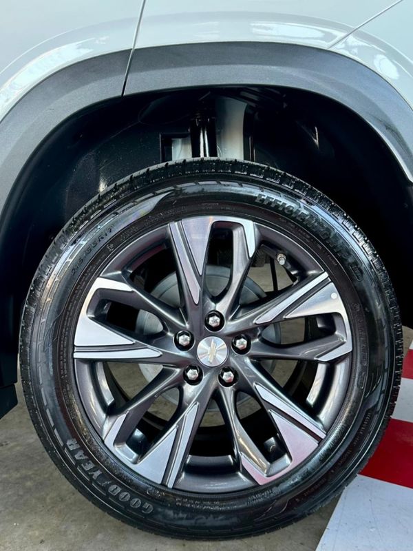 Chevrolet TRACKER 1.2 TURBO FLEX PREMIER AUTOMÁTICO 2021/2022 CASTELLAN E TOMAZONI MOTORS CAXIAS DO SUL / Carros no Vale