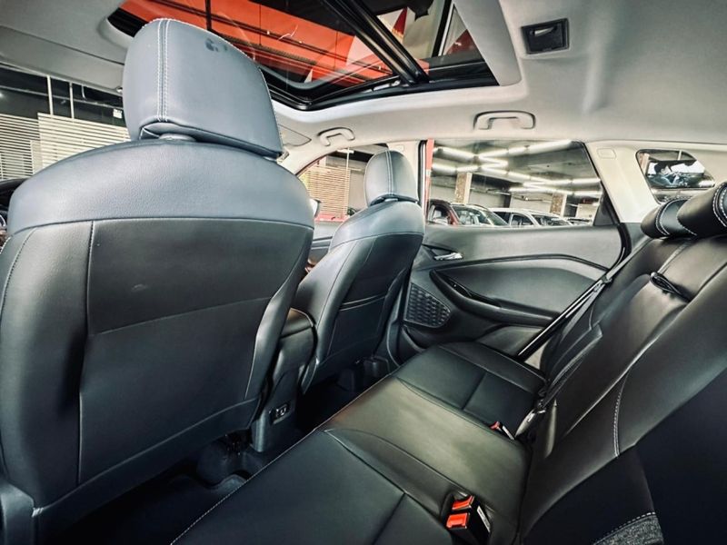 Chevrolet TRACKER 1.2 TURBO FLEX PREMIER AUTOMÁTICO 2021/2022 CASTELLAN E TOMAZONI MOTORS CAXIAS DO SUL / Carros no Vale