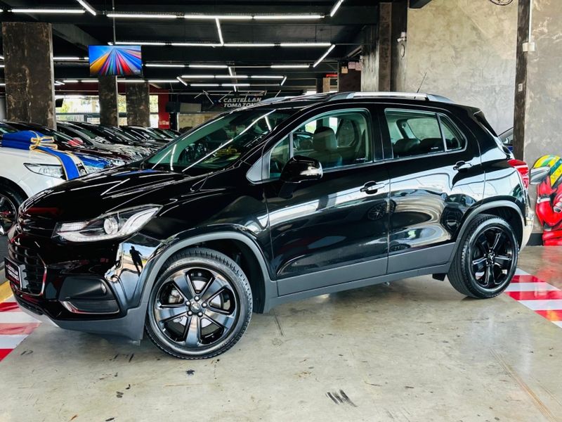 Chevrolet TRACKER 1.4 16V TURBO FLEX MIDNIGHT AUTOMÁTICO 2018/2019 CASTELLAN E TOMAZONI MOTORS CAXIAS DO SUL / Carros no Vale