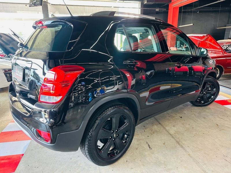 Chevrolet TRACKER 1.4 16V TURBO FLEX MIDNIGHT AUTOMÁTICO 2018/2019 CASTELLAN E TOMAZONI MOTORS CAXIAS DO SUL / Carros no Vale