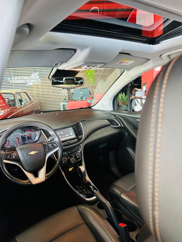 Chevrolet TRACKER 1.4 16V TURBO FLEX MIDNIGHT AUTOMÁTICO 2018/2019 CASTELLAN E TOMAZONI MOTORS CAXIAS DO SUL / Carros no Vale