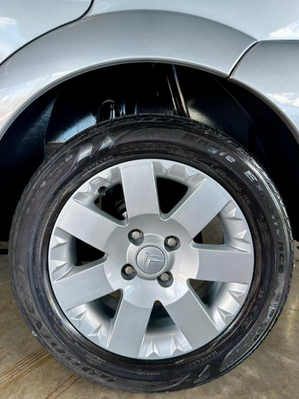 Citroen C3 1.4 I EXCLUSIVE 8V FLEX 4P MANUAL 2011/2012 CASTELLAN E TOMAZONI MOTORS CAXIAS DO SUL / Carros no Vale Citroen C3 1.4 I EXCLUSIVE 8V FLEX 4P MANUAL 2011/2012 CASTELLAN E TOMAZONI MOTORS CAXIAS DO SUL / Carros no Vale