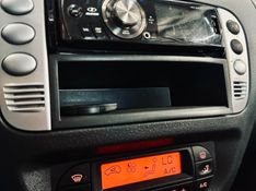 Citroen C3 1.4 I EXCLUSIVE 8V FLEX 4P MANUAL 2011/2012 CASTELLAN E TOMAZONI MOTORS CAXIAS DO SUL / Carros no Vale