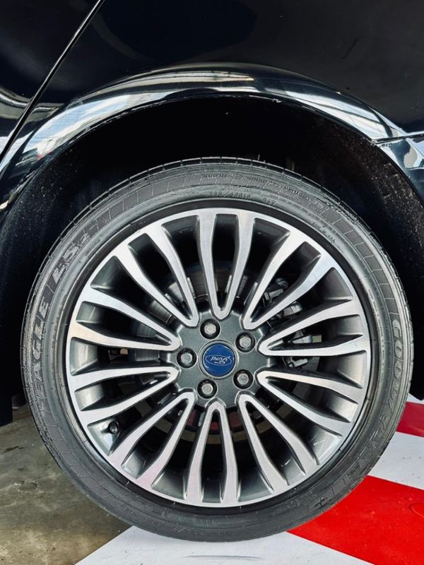 Ford FUSION 2.0 TITANIUM AWD 16V GASOLINA 4P AUTOMÁTICO 2017/2017 CASTELLAN E TOMAZONI MOTORS CAXIAS DO SUL / Carros no Vale