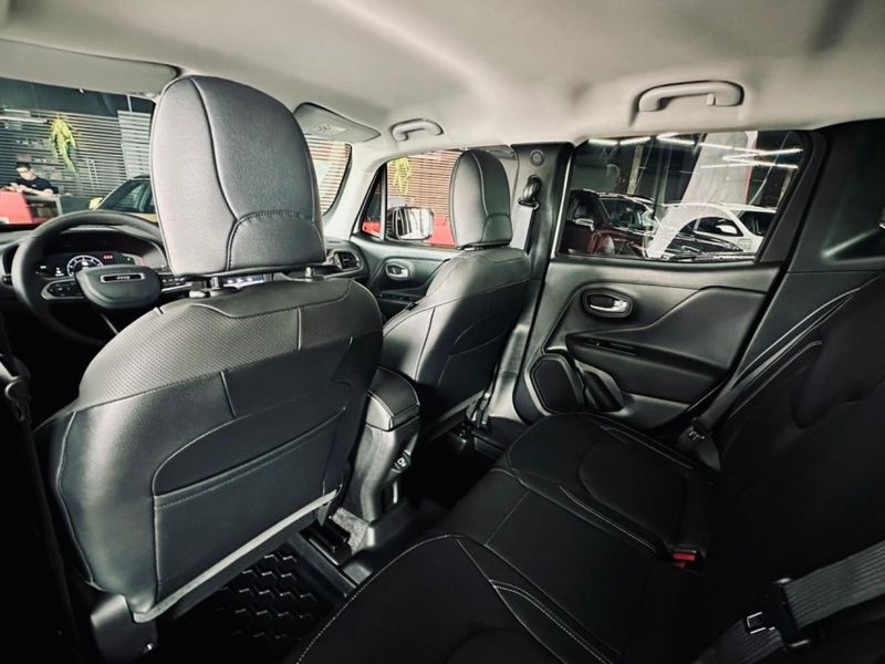 JEEP RENEGADE 1.3 T270 TURBO FLEX LONGITUDE AT6 2024/2025 CASTELLAN E TOMAZONI MOTORS CAXIAS DO SUL / Carros no Vale