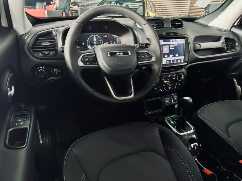 JEEP RENEGADE 1.3 T270 TURBO FLEX LONGITUDE AT6 2024/2025 CASTELLAN E TOMAZONI MOTORS CAXIAS DO SUL / Carros no Vale