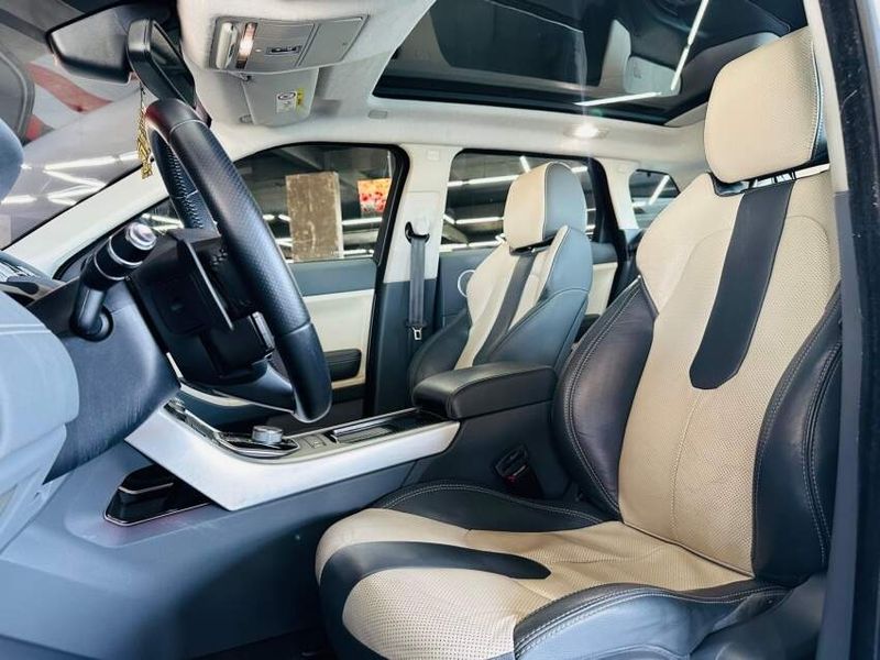 Land Rover RANGE ROVER EVOQUE 2.0 DYNAMIC TECH 4WD 16V GASOLINA 4P AUTOMÁTICO 2013/2014 CASTELLAN E TOMAZONI MOTORS CAXIAS DO SUL / Carros no Vale