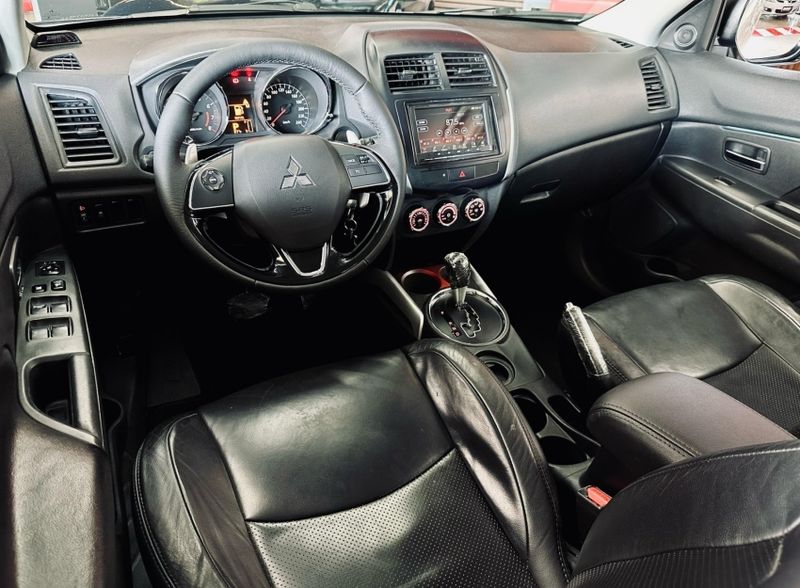 Mitsubishi ASX 2.0 4X2 16V FLEX 4P AUTOMÁTICO 2017/2018 CASTELLAN E TOMAZONI MOTORS CAXIAS DO SUL / Carros no Vale Mitsubishi ASX 2.0 4X2 16V FLEX 4P AUTOMÁTICO 2017/2018 CASTELLAN E TOMAZONI MOTORS CAXIAS DO SUL / Carros no Vale