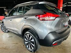 Nissan KICKS 1.6 16V FLEXSTART SV 4P XTRONIC 2016/2017 CASTELLAN E TOMAZONI MOTORS CAXIAS DO SUL / Carros no Vale