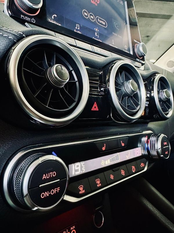 Nissan SENTRA 2.0 16V GASOLINA EXCLUSIVE XTRONIC 2023/2023 CASTELLAN E TOMAZONI MOTORS CAXIAS DO SUL / Carros no Vale Nissan SENTRA 2.0 16V GASOLINA EXCLUSIVE XTRONIC 2023/2023 CASTELLAN E TOMAZONI MOTORS CAXIAS DO SUL / Carros no Vale