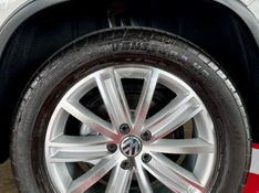 Volkswagen TIGUAN 2.0 TSI 16V TURBO GASOLINA 4P TIPTRONIC 2012/2013 CASTELLAN E TOMAZONI MOTORS CAXIAS DO SUL / Carros no Vale