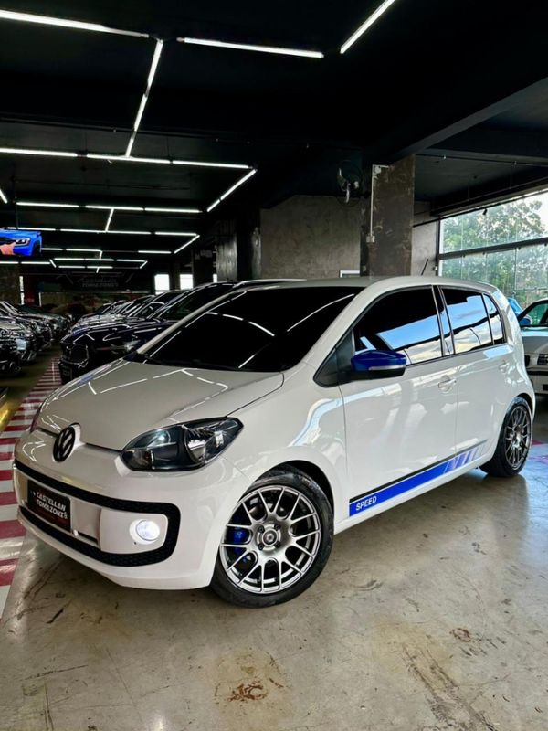 Volkswagen UP 1.0 TSI MOVE UP 12V FLEX 4P MANUAL 2017/2017 CASTELLAN E TOMAZONI MOTORS CAXIAS DO SUL / Carros no Vale
