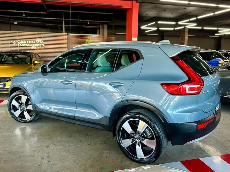 Volvo XC40 2.0 T4 GASOLINA MOMENTUM GEARTRONIC 2020/2020 CASTELLAN E TOMAZONI MOTORS CAXIAS DO SUL / Carros no Vale Volvo XC40 2.0 T4 GASOLINA MOMENTUM GEARTRONIC 2020/2020 CASTELLAN E TOMAZONI MOTORS CAXIAS DO SUL / Carros no Vale