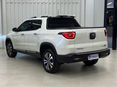 Fiat TORO 2.0 16V TURBO DIESEL VOLCANO 4WD AT9 2024/2025 DRSUL SEMINOVOS CAXIAS DO SUL – LAJEADO – SANTA CRUZ DO SUL / Carros no Vale