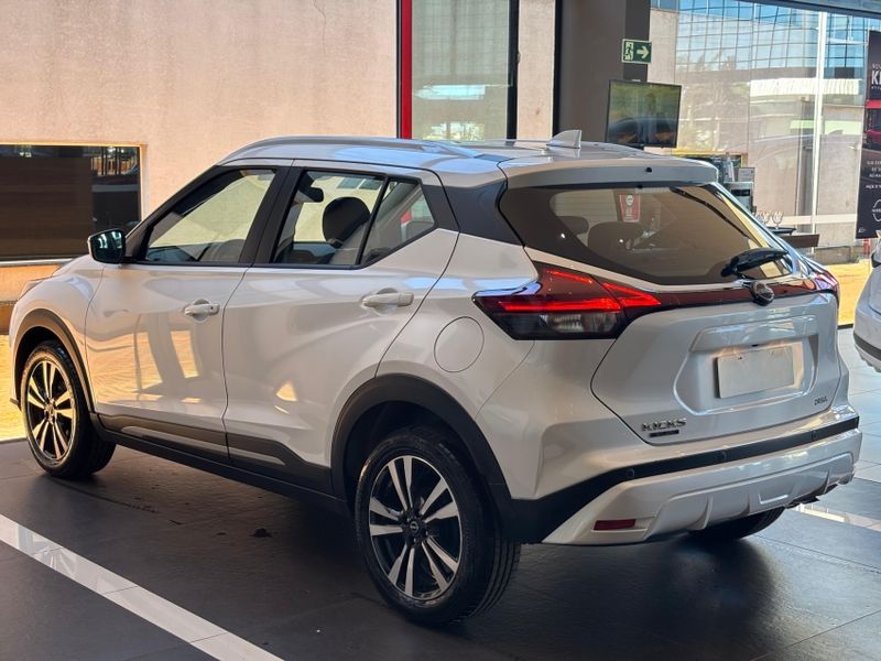 Nissan KICKS PLAY 1.6 16V FLEXSTART ADVANCE PLUS XTRONIC 2025/2025 DRSUL SEMINOVOS CAXIAS DO SUL – LAJEADO – SANTA CRUZ DO SUL / Carros no Vale