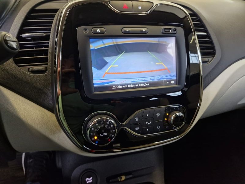 Renault CAPTUR 1.6 16V SCE FLEX INTENSE X-TRONIC 2018/2019 DRSUL SEMINOVOS CAXIAS DO SUL – LAJEADO – SANTA CRUZ DO SUL / Carros no Vale