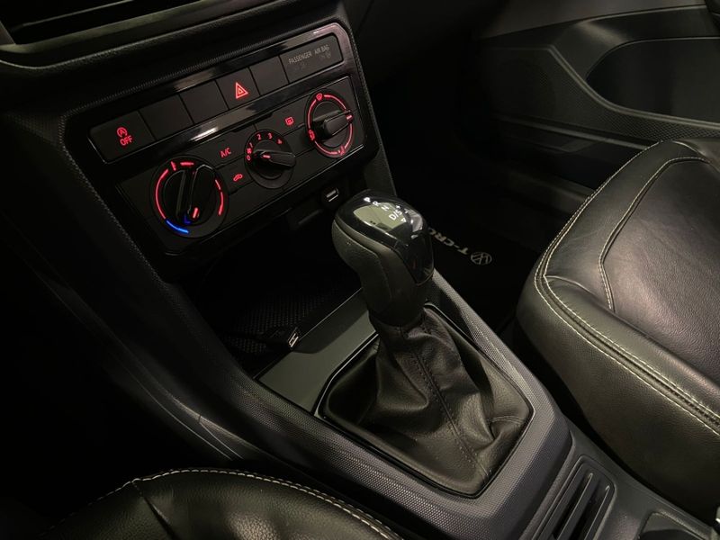 Volkswagen T-CROSS 1.0 200 TSI TOTAL FLEX SENSE AUTOMÁTICO 2022/2023 DRSUL SEMINOVOS CAXIAS DO SUL – LAJEADO – SANTA CRUZ DO SUL / Carros no Vale