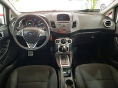 Ford FIESTA 1.6 SE HATCH 16V FLEX 4P POWERSHIFT 2015/2016 ADVANT AUTOMÓVEIS CAXIAS DO SUL / Carros no Vale