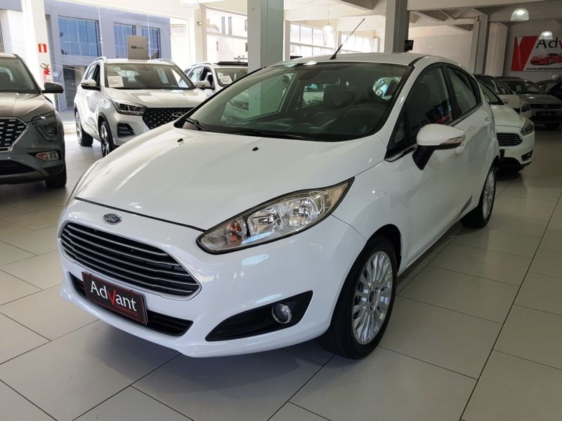 Ford FIESTA 1.6 TITANIUM HATCH 16V FLEX 4P POWERSHIFT 2014/2015 ADVANT AUTOMÓVEIS CAXIAS DO SUL / Carros no Vale