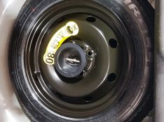 Ford FIESTA 1.6 TITANIUM HATCH 16V FLEX 4P POWERSHIFT 2014/2015 ADVANT AUTOMÓVEIS CAXIAS DO SUL / Carros no Vale