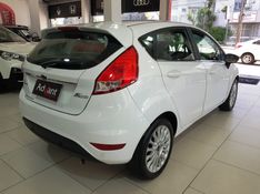 Ford FIESTA 1.6 TITANIUM HATCH 16V FLEX 4P POWERSHIFT 2014/2015 ADVANT AUTOMÓVEIS CAXIAS DO SUL / Carros no Vale