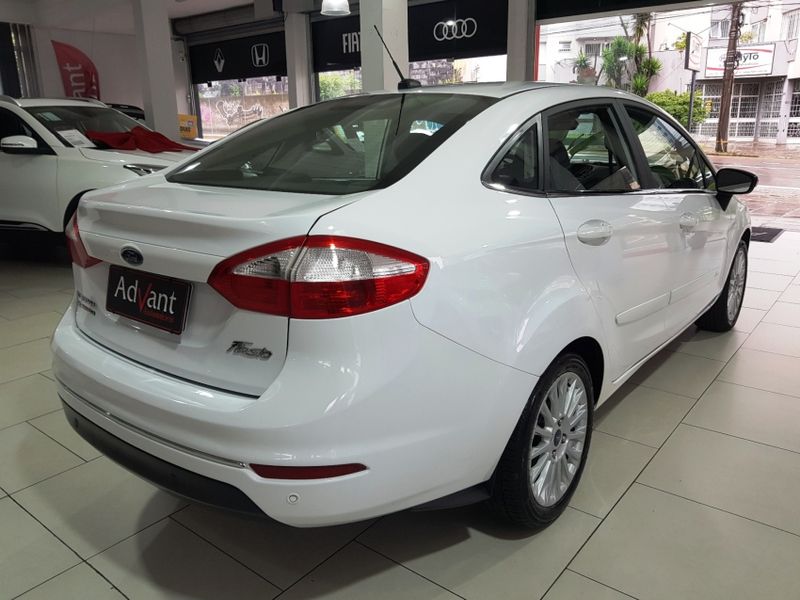 Ford FIESTA 1.6 TITANIUM SEDAN 16V FLEX 4P POWERSHIFT 2014/2015 ADVANT AUTOMÓVEIS CAXIAS DO SUL / Carros no Vale